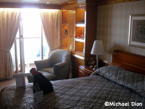 Disney Wonder Category 3 Cabin #8032 Master Bedroom