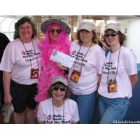 Ms Dee Vah accepting Breast Cancer Donation from MouseFanTravel